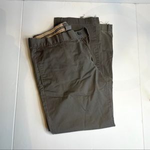 SOLDGap khakis